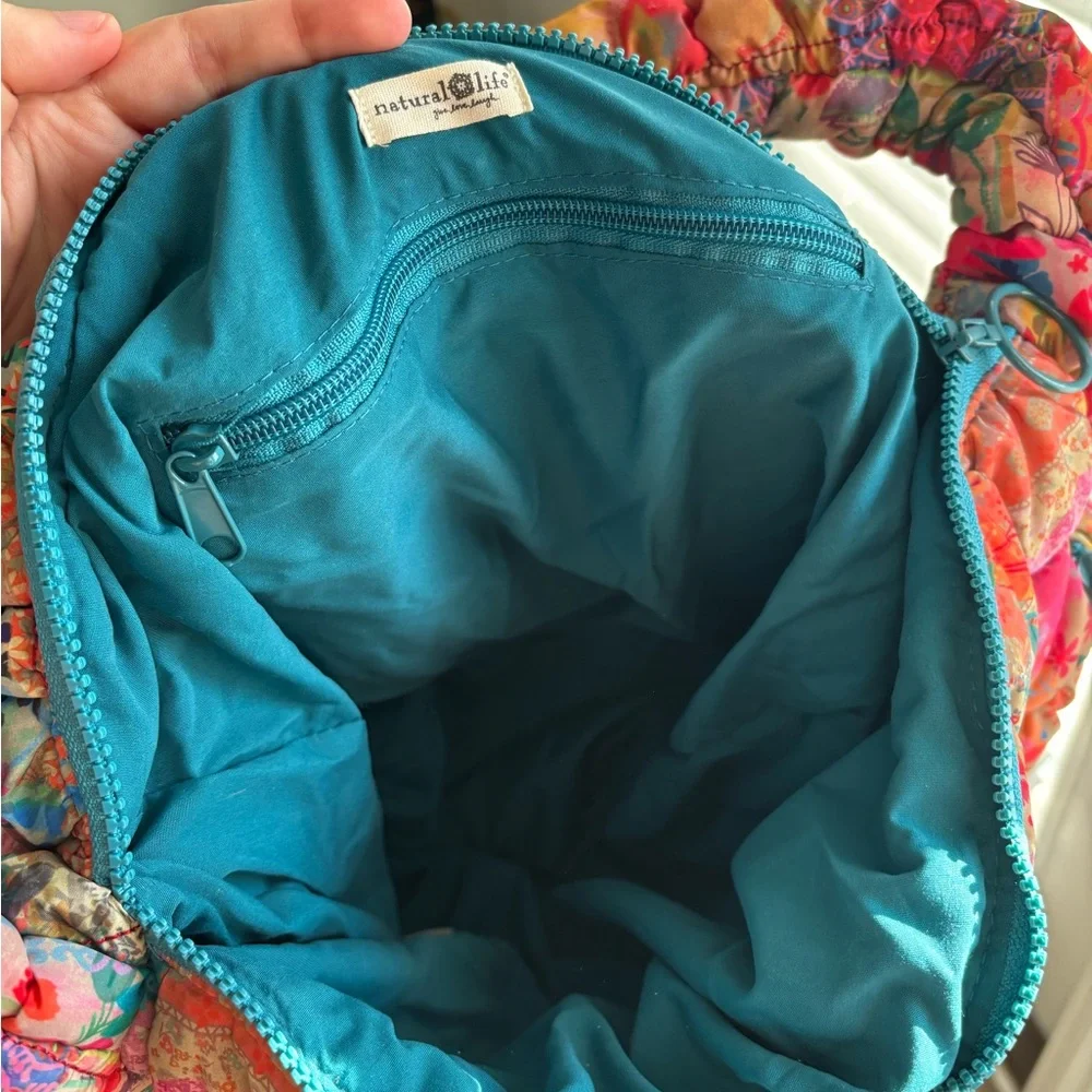 Natural Life Puffy Bag - Picture 10 of 15